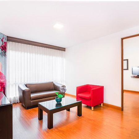 Lloyds Apartasuites Parque 93 Богота Экстерьер фото