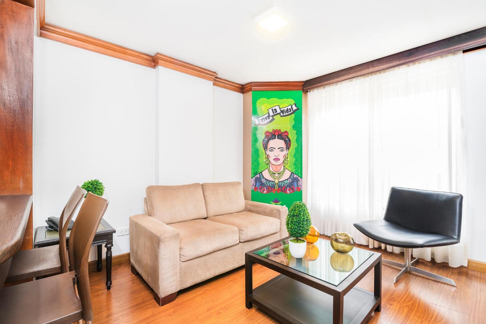 Lloyds Apartasuites Parque 93 Богота Экстерьер фото