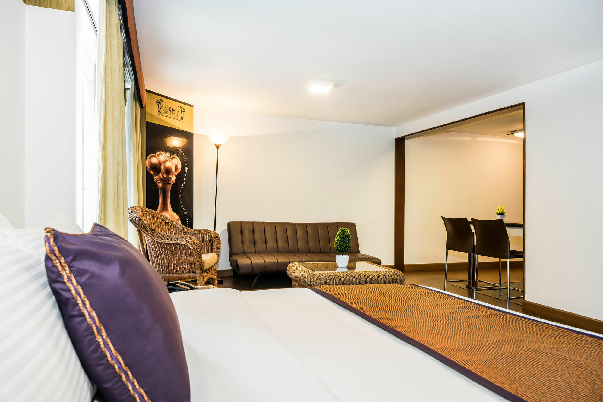Lloyds Apartasuites Parque 93 Богота Экстерьер фото